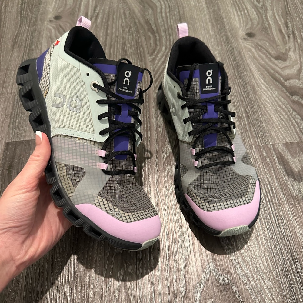 On Running Cloud X Shift Surf Vapor Low Top Sneakers Size 8 Blue Pink Purple